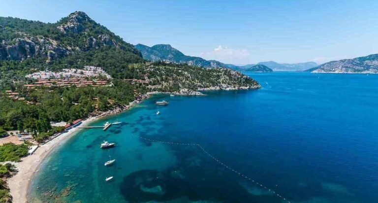 10 وجهات سياحية يمكن زيارتها في فصل الخريف2145046169