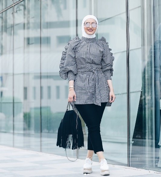 5637241 18604208541890203738