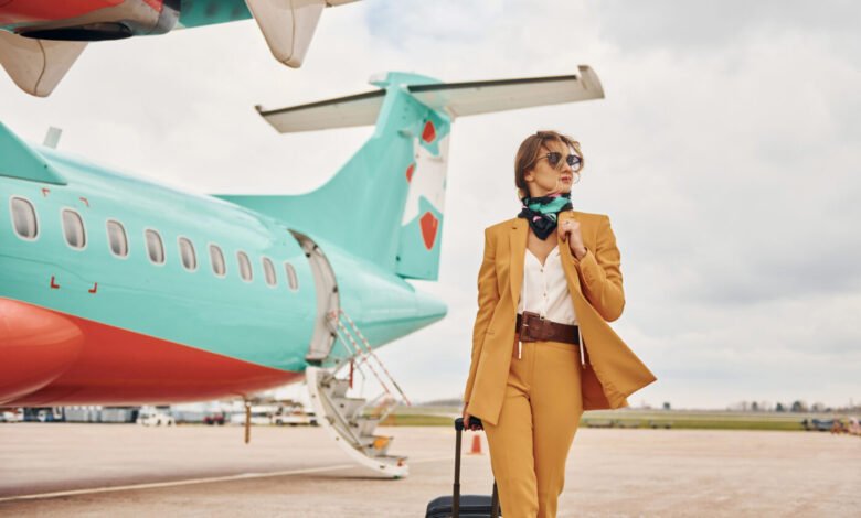 passenger woman that is in yellow clothes sunglas 2023 11 27 05 07 28 utc 1400x933769272930