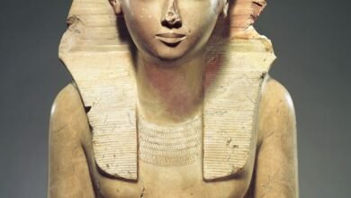 seated statue of hatshepsut met hatshepsut20121824796332