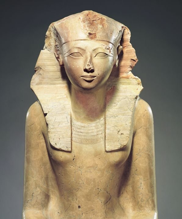 seated statue of hatshepsut met hatshepsut20121824796332