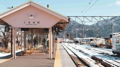 shimoyoshida station winter scene glgovsi886733740
