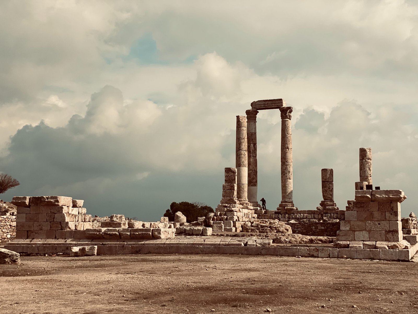 yeswanth m d57a7x85f3w unsplash scaled1189605268