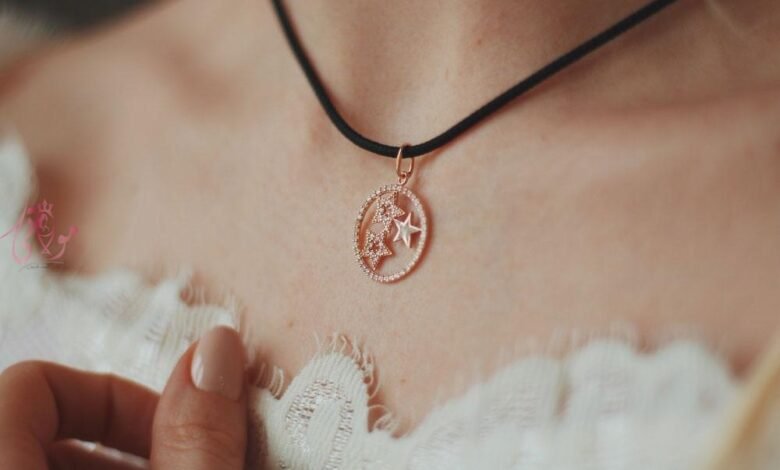 gold pendant1746830367