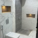 افضل 7 افكار تصميم حمامات صغيرة مودرن مع الصور1692636005