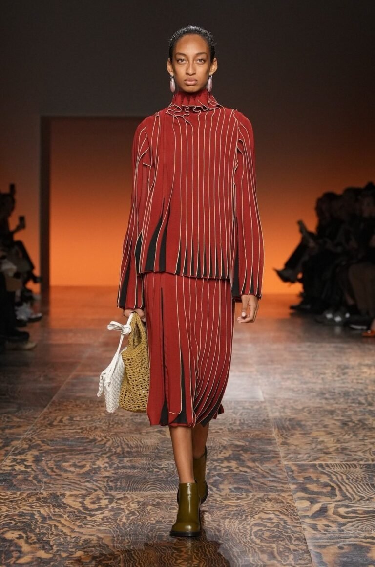 0d8c840c f470 49a6 9ed9 8f27c8d242e31482074703