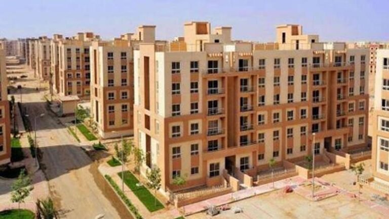 77587248615476368531253697532