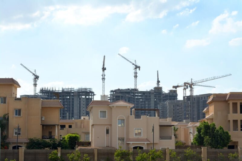 كل ما تحتاج لمعرفته عن قانون الرقم القومي للعقارات الجديد في مصر 2025 1 shutterstock 2178944067 1 800x534340911540