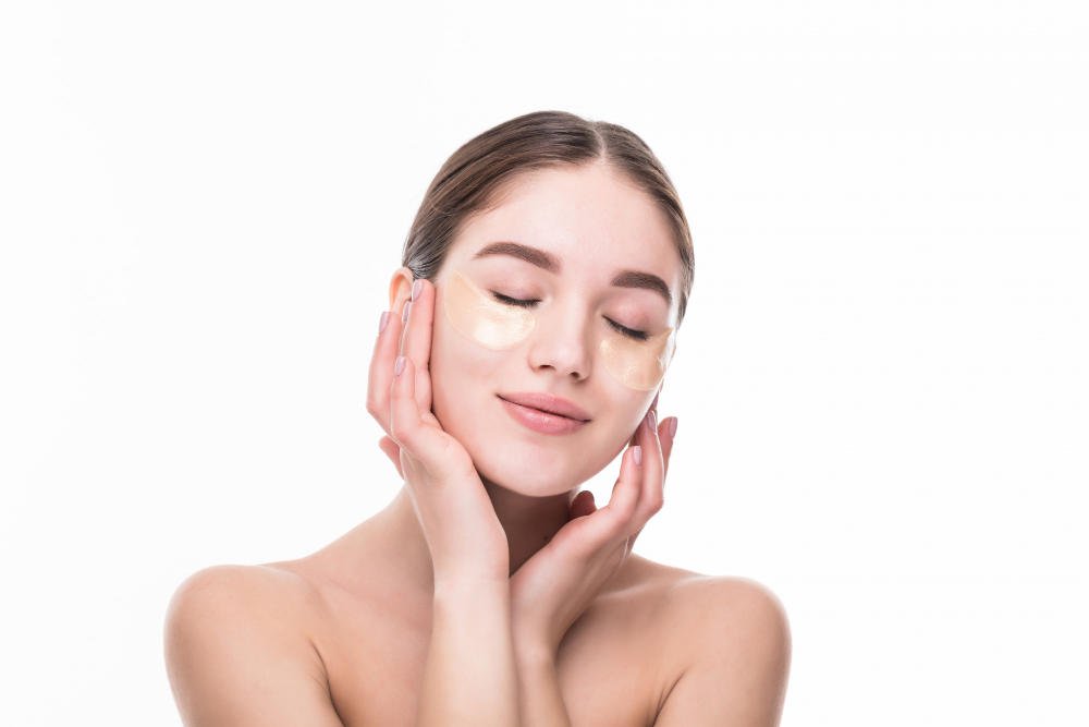 7 طرق لاستخدام السمنة البلدي لبشرة نضرة - السمنة البلدي كمزيل للمكياج