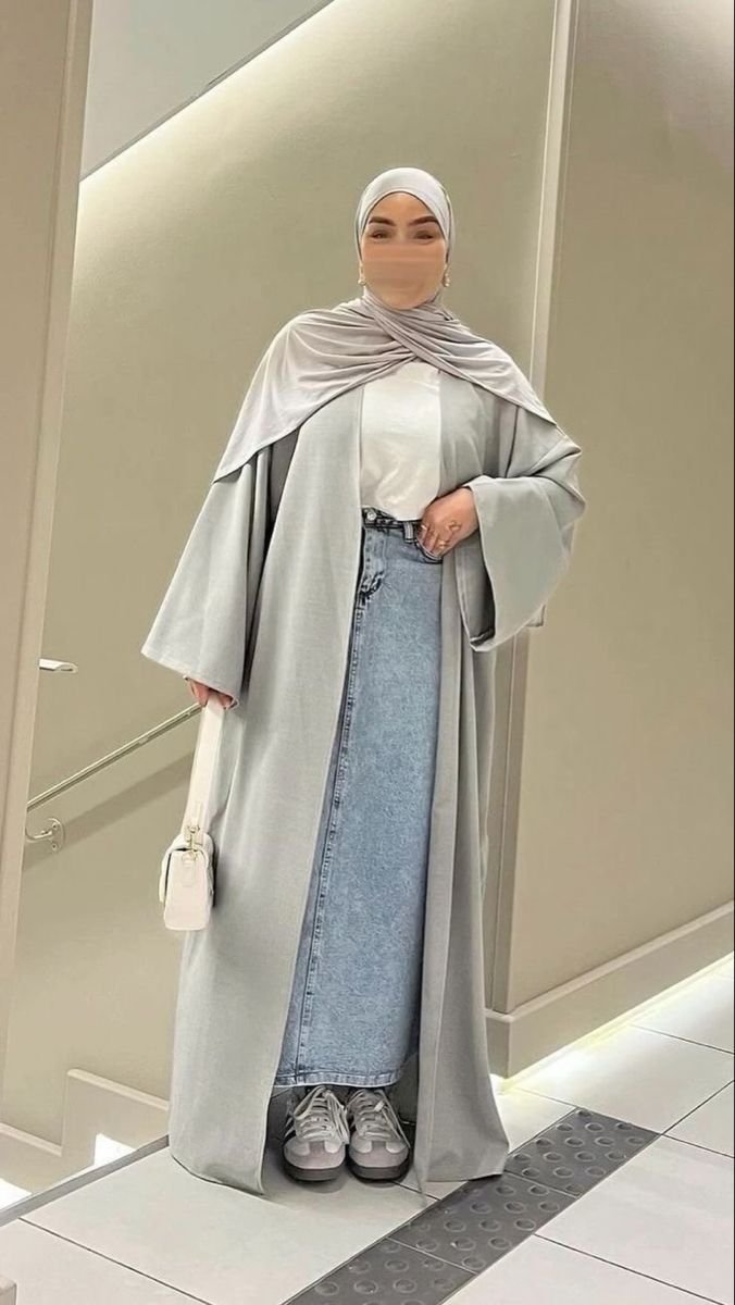 ملابس محجبات محتشمة