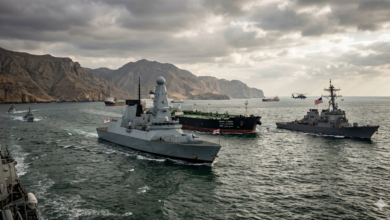 ستارمر وترامب ومضيق هرمز: تحرك دولي عاجل لتأمين الملاحة